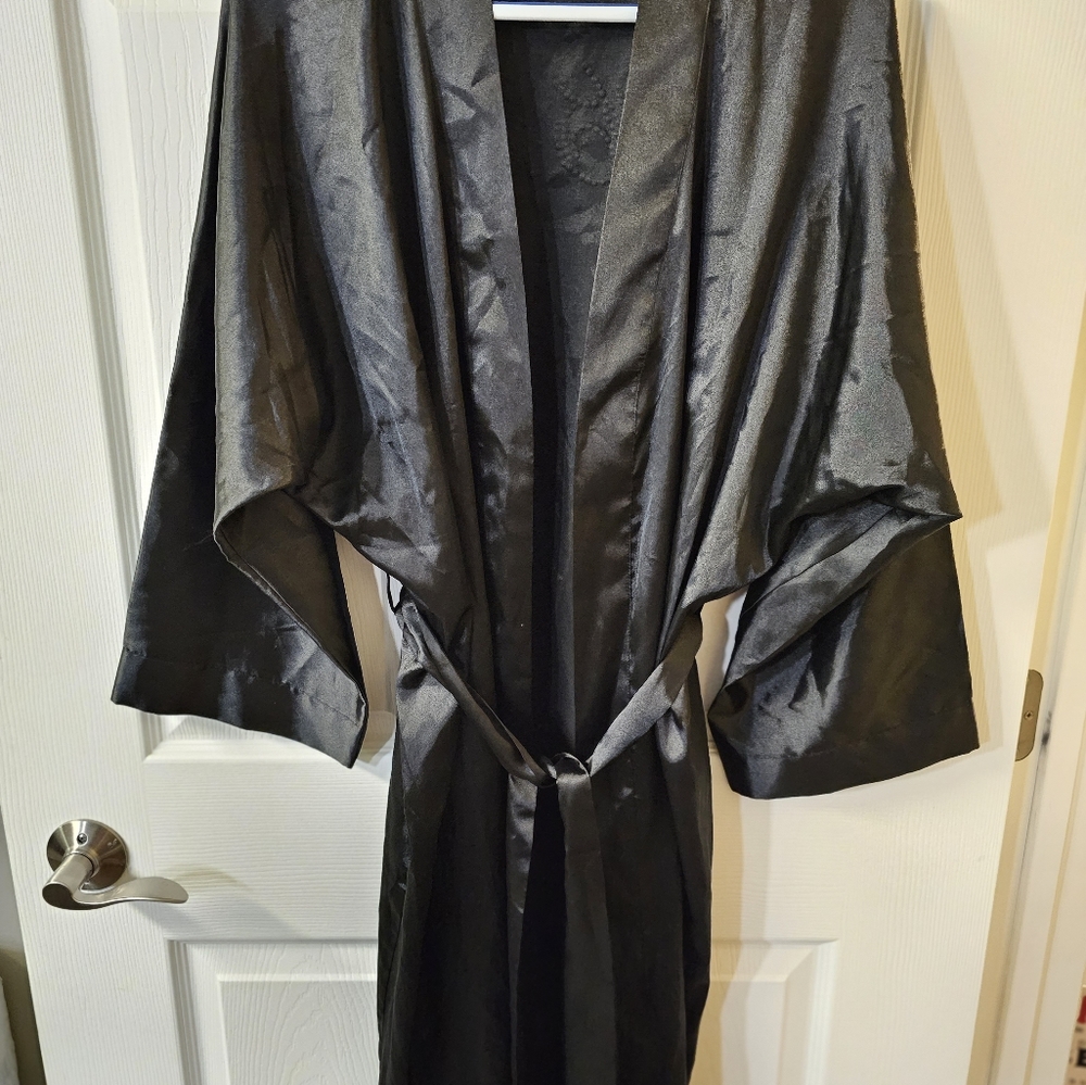 Bride Silk Robe - Picture 4 of 4